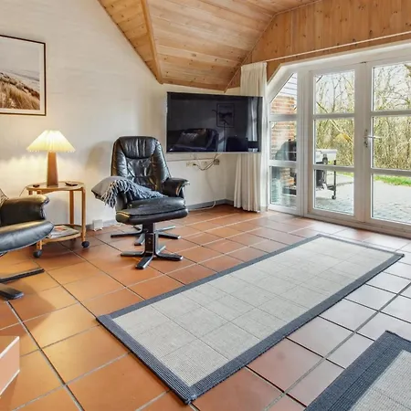 Albin - 2-8km From The Sea By Interhome *