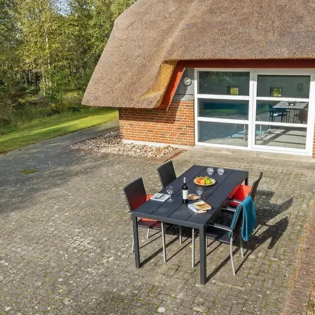 Albin - 2-8km From The Sea By Interhome Nyaraló *